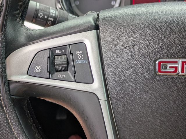 Used 2013 GMC Terrain SLT w/ Chrome and Technology Package FWD image 17