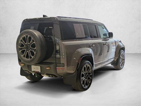 New 2026 Land Rover Defender 110 OCTA image 2