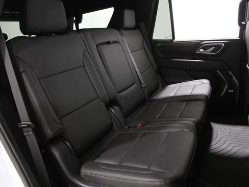 Certified 2023 Chevrolet Tahoe Z71 w/ Luxury Package image 19