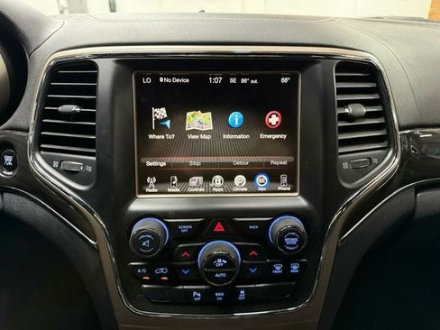 Used 2015 Jeep Grand Cherokee Overland AWD/4WD image 15