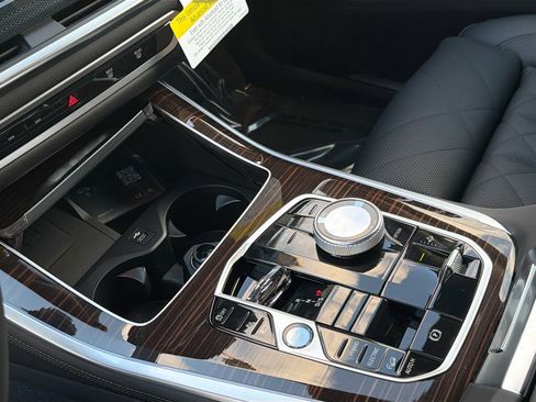 New 2026 BMW X5 xDrive50e w/ Executive Package image 29