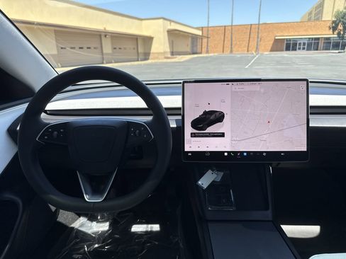 Used 2025 Tesla Model 3 Long Range RWD image 18
