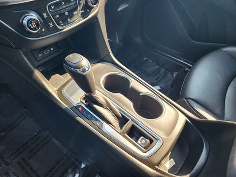 Used 2021 Chevrolet Equinox Premier image 17