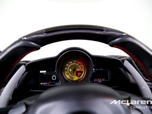 Used 2019 Ferrari 488 Spider RWD image 13