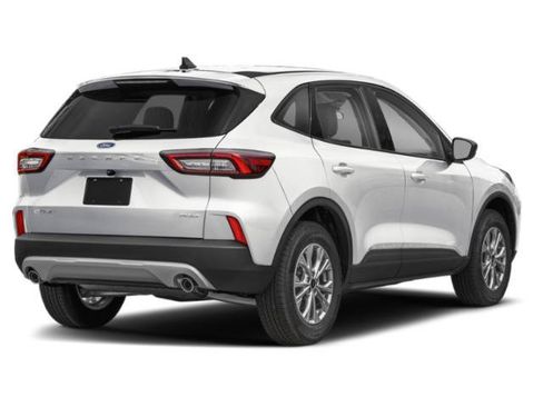 Used 2025 Ford Escape Active AWD/4WD image 2
