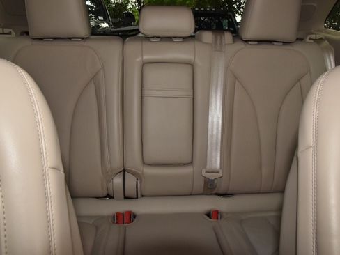 Used 2019 Lincoln MKC Reserve w/ MKC Technology Package FWD image 20