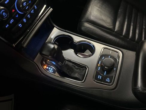 Used 2020 Jeep Grand Cherokee Limited X image 21