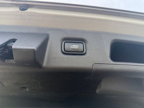 Used 2020 Hyundai Santa Fe SEL w/ Convenience Package image 20