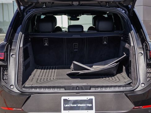 Used 2024 Land Rover Range Rover Sport SE image 29