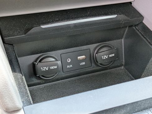 Used 2017 Hyundai Elantra SE FWD image 28