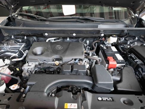 Certified 2025 Toyota RAV4 XLE image 32