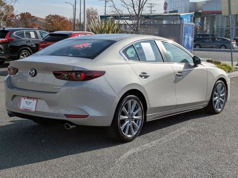 Used 2022 MAZDA MAZDA3 s image 5