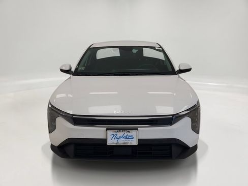 Used 2025 Kia K4 FWD image 2