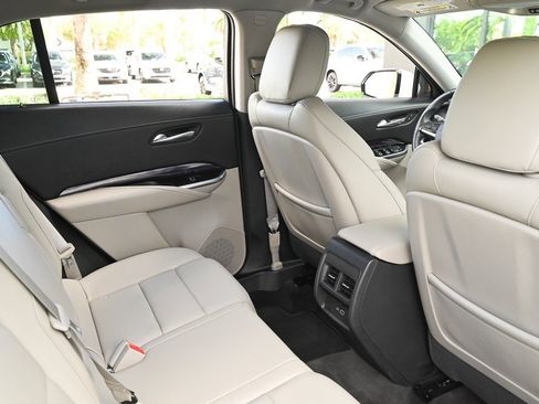 Used 2021 Cadillac XT4 Luxury image 14