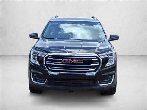 Used 2024 GMC Terrain SLT AWD/4WD image 2