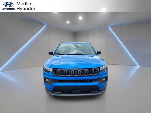 Used 2025 Jeep Compass Latitude w/ Altitude Special Edition AWD/4WD image 8