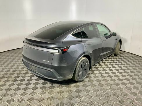 Used 2026 Tesla Model Y Long Range image 15