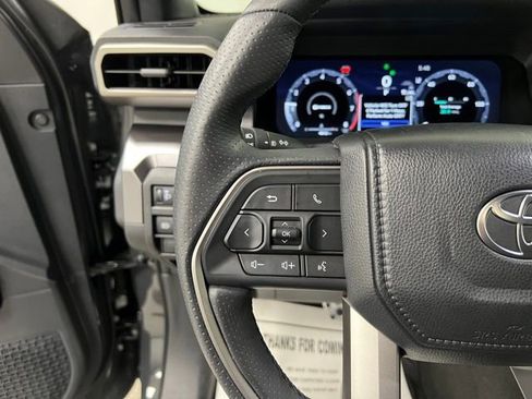 Used 2025 Toyota 4Runner TRD Sport AWD/4WD image 30