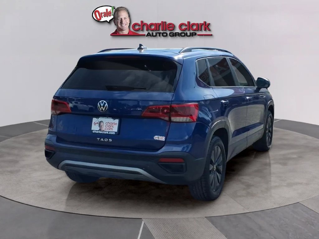 Used 2023 Volkswagen Taos S w/ Driver Assistance Package FWD image 5