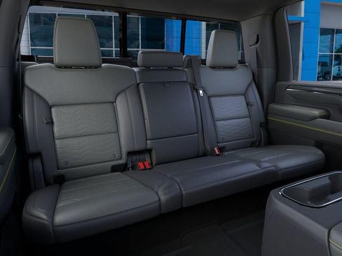 New 2026 Chevrolet Silverado 2500 ZR2 AWD/4WD image 17