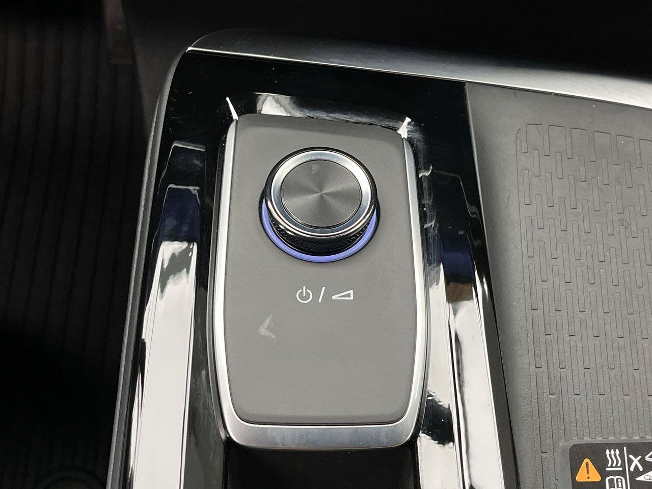 Used 2026 Buick Enclave Preferred w/ LPO, Floor Liner Package AWD/4WD image 18
