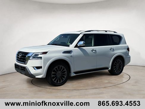 Used 2022 Nissan Armada Platinum w/ Captain's Chairs Package AWD/4WD image 7