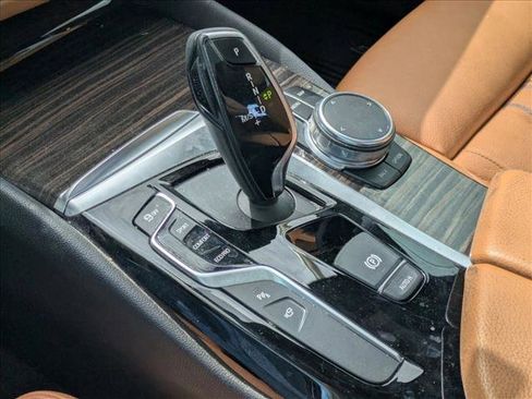 Used 2018 BMW 540i image 12