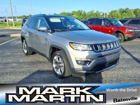Used 2018 Jeep Compass Limited w/ Navigation Group AWD/4WD image 1