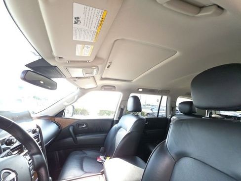 Used 2024 Nissan Armada SL w/ Captain's Chairs Package AWD/4WD image 14