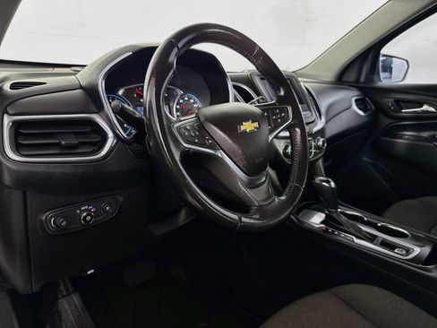 Used 2020 Chevrolet Equinox LT FWD image 19