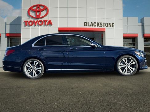 Used 2018 Mercedes-Benz C 300 Sedan image 2