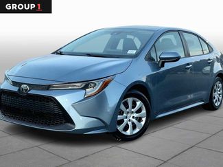 Used 2020 Toyota Corolla LE video 1