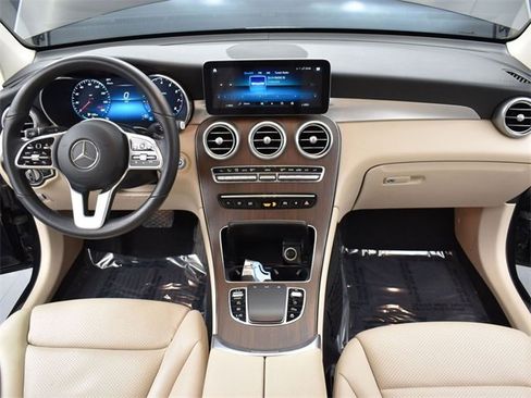 Used 2020 Mercedes-Benz GLC 300 GLC 300 image 11