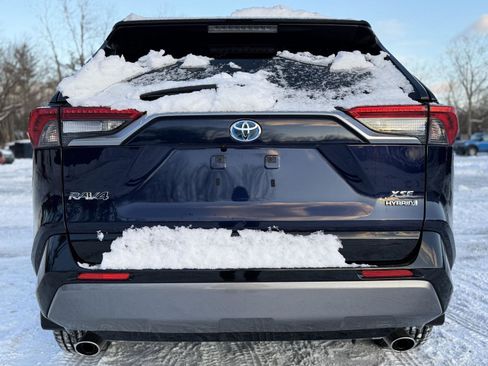 Used 2021 Toyota RAV4 XSE image 6