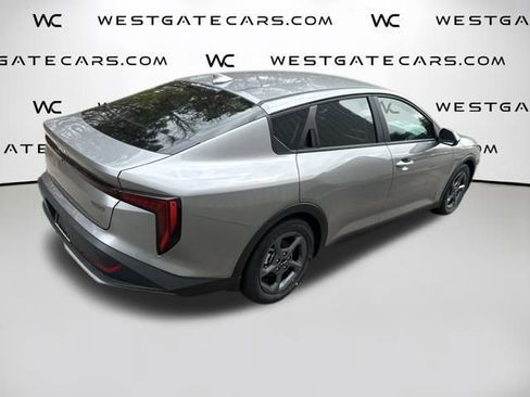 New 2025 Kia K4 LXS image 33