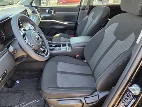 Used 2021 Kia Sorento LX FWD image 15