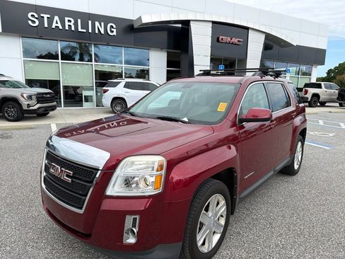 Used 2010 GMC Terrain SLT FWD image 2
