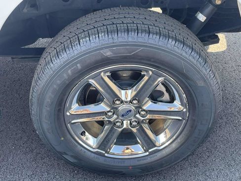 Used 2024 Ford F150 XLT w/ Tow/Haul Package RWD image 9