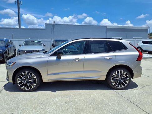 New 2026 Volvo XC60 B5 Ultra w/ Protection Package Premier image 4