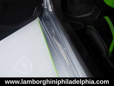 Used 2023 Lamborghini Huracan STO RWD image 13