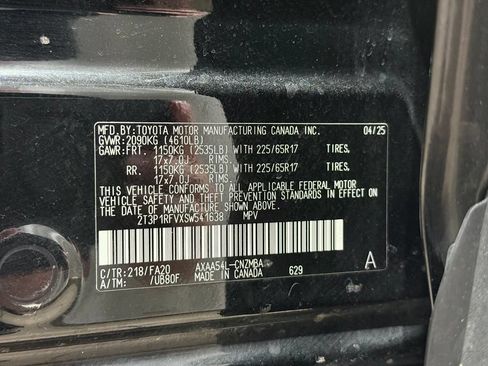 Certified 2025 Toyota RAV4 XLE AWD/4WD image 28