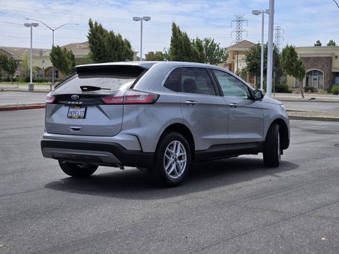 Certified 2024 Ford Edge SEL AWD/4WD image 5