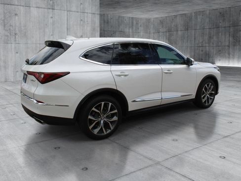 Used 2024 Acura MDX FWD w/ Technology Package image 7