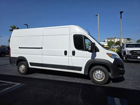 Used 2023 RAM ProMaster 2500 image 2