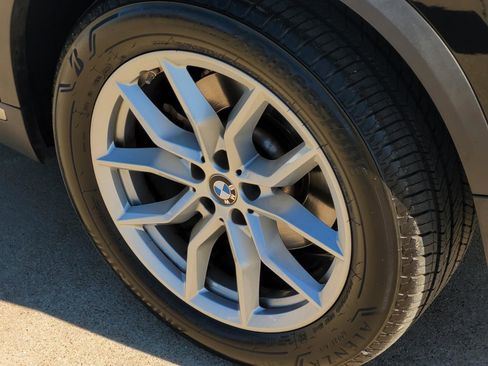 Used 2022 BMW X5 xDrive40i w/ Premium Package image 7