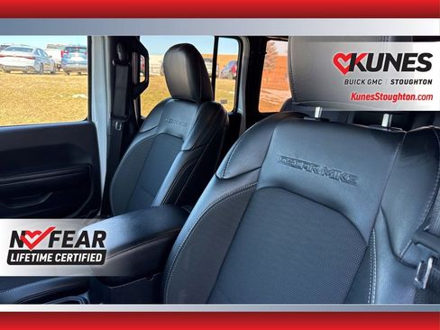 Used 2020 Jeep Wrangler Unlimited Sport image 24