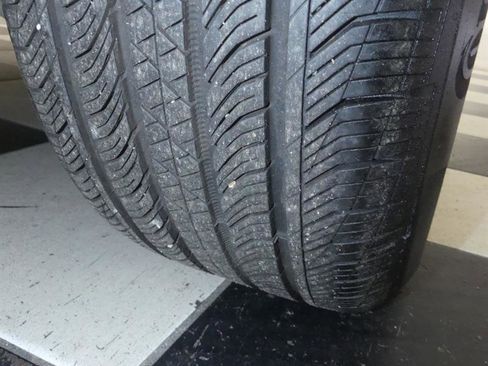 Used 2018 Porsche Macan image 35