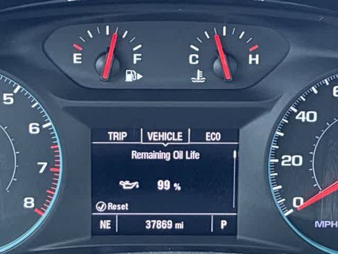 Used 2024 Chevrolet Malibu LT image 34