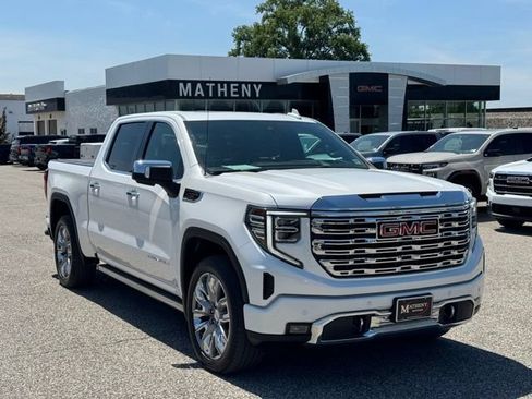 Used 2025 GMC Sierra 1500 Denali w/ Denali Reserve Package AWD/4WD image 8