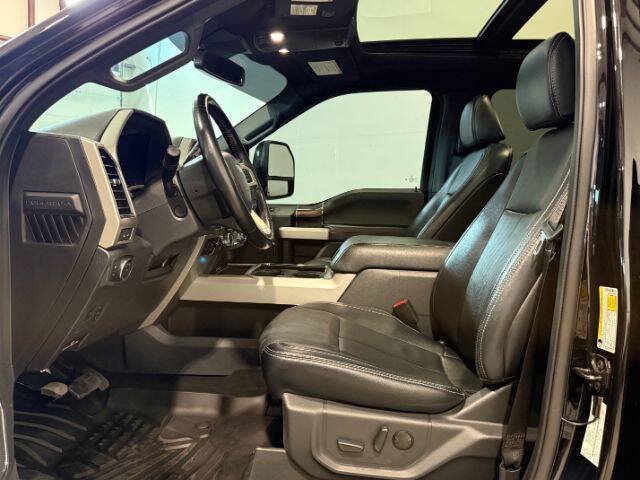 Used 2022 Ford F250 Lariat w/ Tremor Off-Road Package AWD/4WD image 16